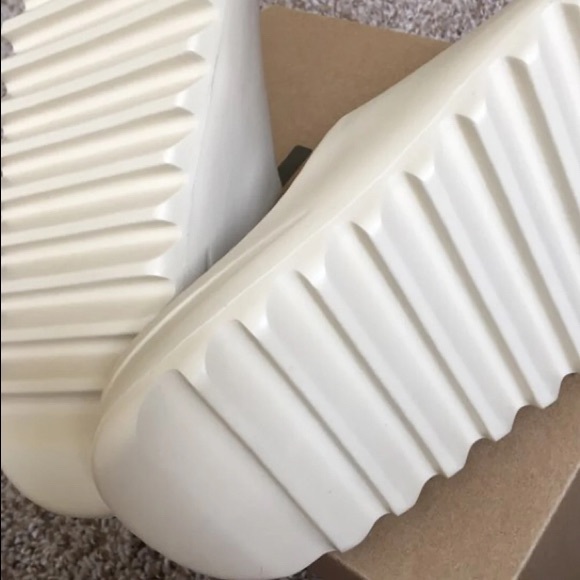 Yeezy slides bone main image 2